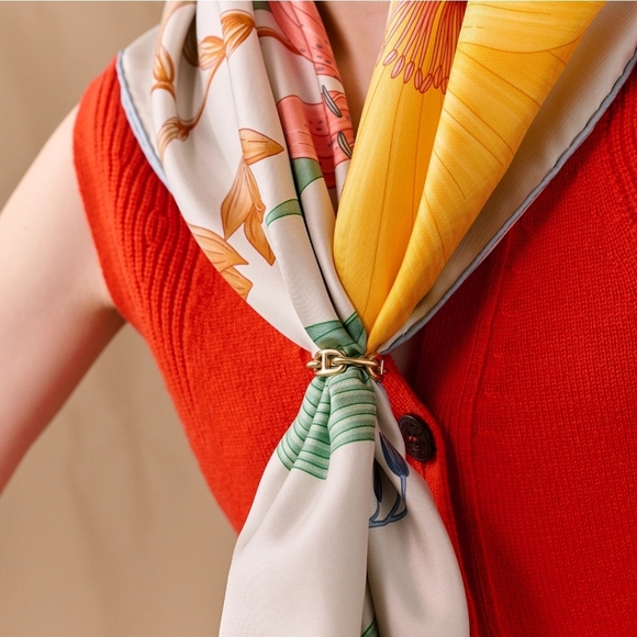 HERMES Chaine d'Ancre Gold Tone Scarf Ring - Picture 7 of 7